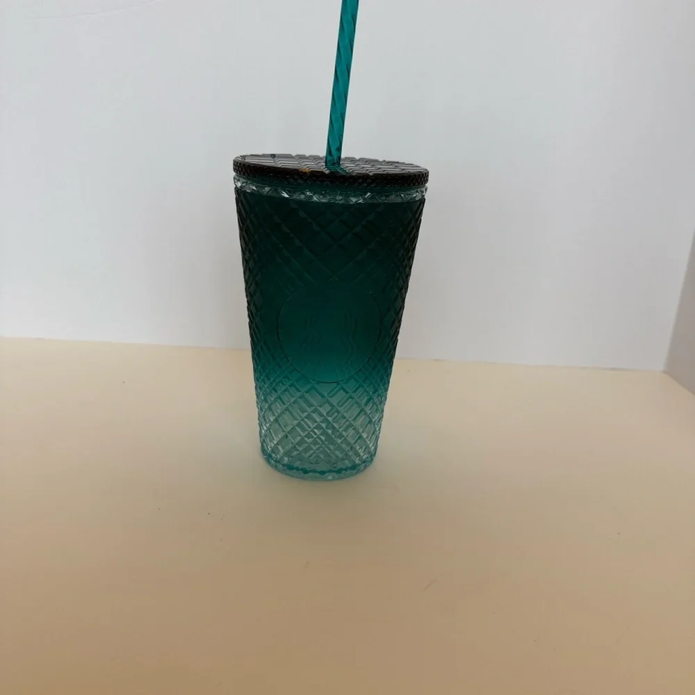 NWT Starbucks Jeweled teal ombré 16 oz. cold beverage cup,‎ 2023 release